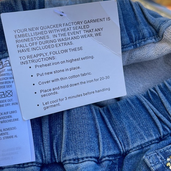 Quacker Factory DreamJeannes Pull-On Slim Leg Pants Pearl Rhinestone Trim SZ MED - Picture 5 of 11